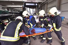 Schwerer Unfall Rettungskraefte Uebten In Jena Den Ernstfall 27